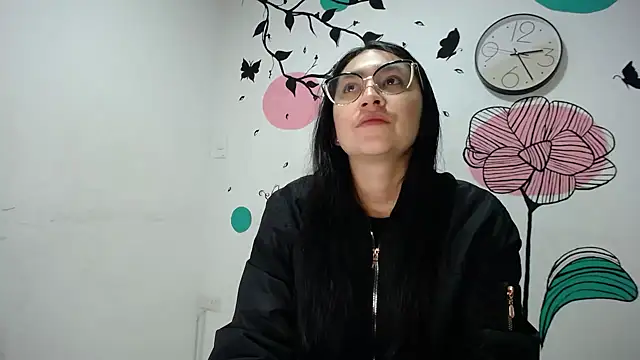 Snapshot of Arielle_lov chatting on February 28, 11:36 am Arielle lov online show from February 28, 11:36 am