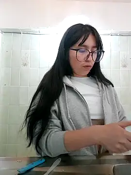 Arielle lov online show from January 6, 2:15 am