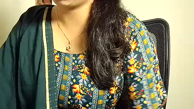 its siya online show from November 6, 9:43 am