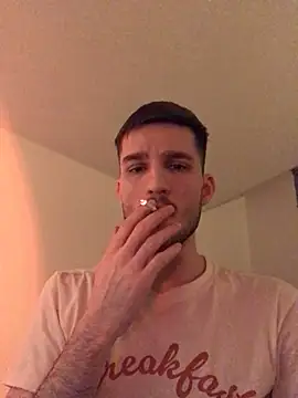 Snapshot of yoyoboy988 chatting on February 19, 8:41 pm yoyoboy988 online show from February 19, 8:41 pm