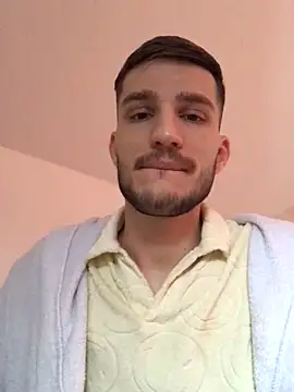 Snapshot of yoyoboy988 chatting on March 18, 2:59 pm yoyoboy988 online show from March 18, 2:59 pm