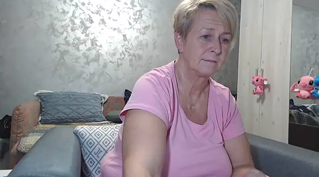 RosesandLillies online show from March 22, 6:14 pm