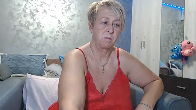 Snapshot of RosesandLillies chatting on February 25, 4:49 pm RosesandLillies online show from February 25, 4:49 pm