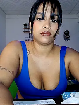 victoria roussee online show from November 15, 10:23 am