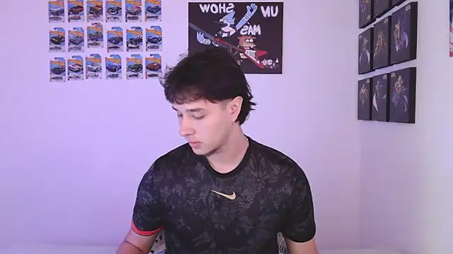 Snapshot of jack_walker190 chatting on April 18, 2:43 pm jack walker190 online show from April 18, 2:43 pm