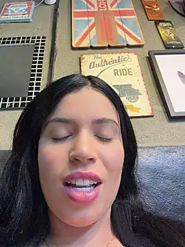 Snapshot of segb chatting on May 16, 6:39 pm segb online show from May 16, 6:39 pm
