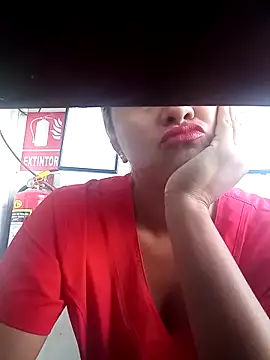 Snapshot of Dulcechocolate7 chatting on March 11, 7:47 pm Dulcechocolate7 online show from March 11, 7:47 pm