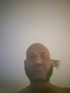 Snapshot of Mrnutella chatting on March 5, 5:50 pm Mrnutella online show from March 5, 5:50 pm