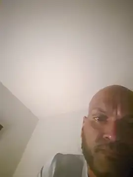 Snapshot of Mrnutella chatting on March 6, 6:30 am Mrnutella online show from March 6, 6:30 am