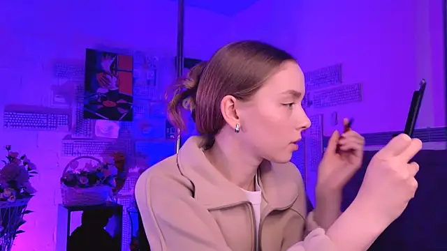 JenniferGraces online show from March 3, 11:22 am