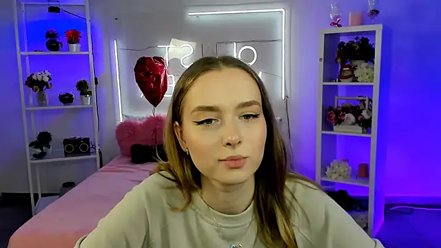 JenniferGraces online show from March 21, 4:29 pm