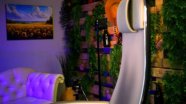 JenniferGraces online show from February 5, 11:48 am