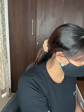 Sexy Madhuri Bhabhi online show from March 19, 12:09 pm