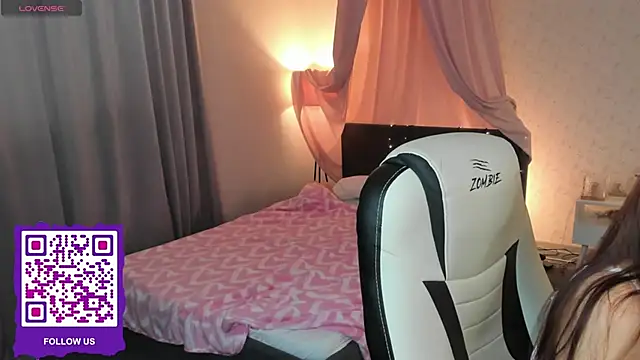 boozekirs  online show from September 13, 2:22 am