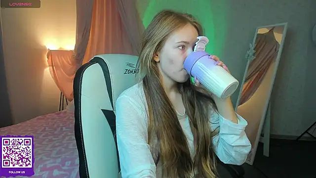 boozekirs  online show from September 22, 2:13 am