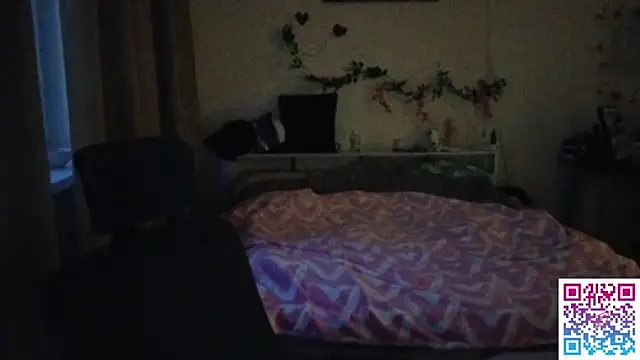 boozekirs  online show from February 20, 2:41 am