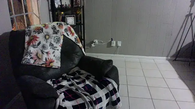 Snapshot of HTXBELLE chatting on October 4, 1:14 am HTXBELLE online show from October 4, 1:14 am