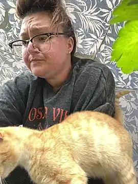 HTXBELLE online show from February 15, 6:59 pm