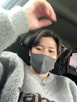 chiba chan online show from March 8, 9:40 pm