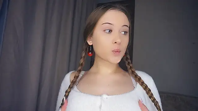 QuennaCoote online show from January 13, 7:24 am