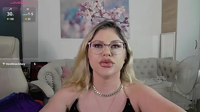 Snapshot of JanelleBrown_ chatting on March 7, 4:44 pm JanelleBrown  online show from March 7, 4:44 pm