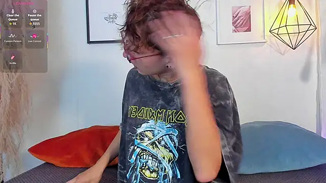 iiangel  online show from October 7, 3:36 am