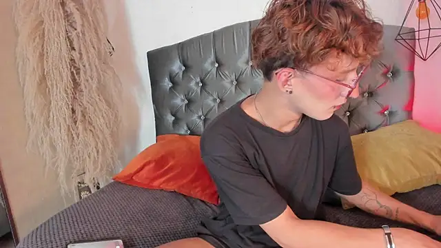 iiangel  online show from October 26, 3:34 am