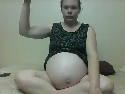 Snapshot of redsparrowXxXx chatting on October 9, 5:44 pm redsparrowXxXx online show from October 9, 5:44 pm