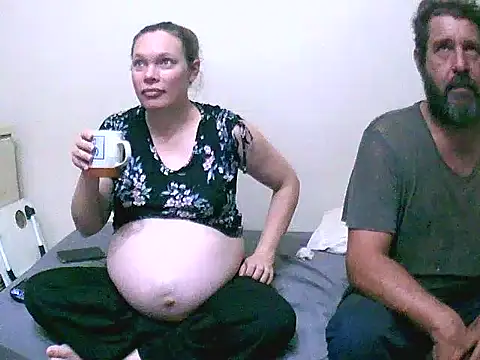 Snapshot of redsparrowXxXx chatting on October 16, 3:35 pm redsparrowXxXx online show from October 16, 3:35 pm