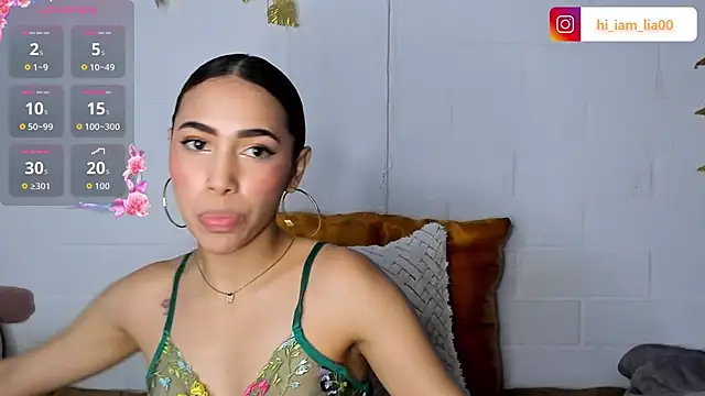 LiaHansson online show from November 13, 7:13 pm