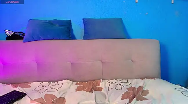 Vicky Miller 05 online show from February 27, 10:53 pm