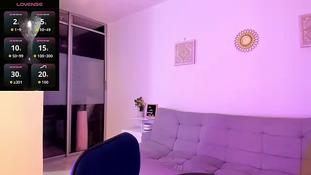 emily-777 online show from December 15, 8:35 pm