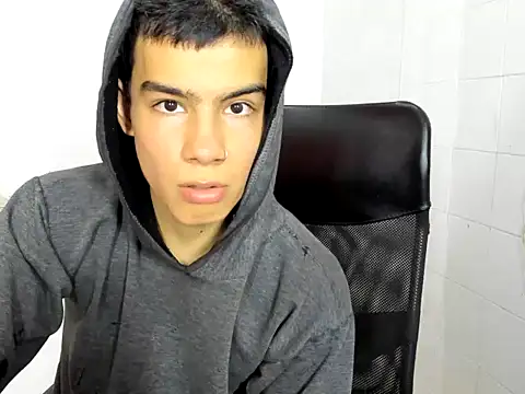 Snapshot of seigfried0 chatting on March 2, 7:12 pm seigfried0 online show from March 2, 7:12 pm