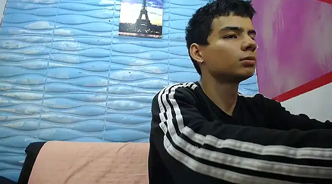 Snapshot of seigfried0 chatting on March 18, 8:15 pm seigfried0 online show from March 18, 8:15 pm