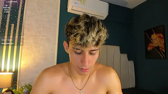 Allex Cano online show from March 11, 9:34 am