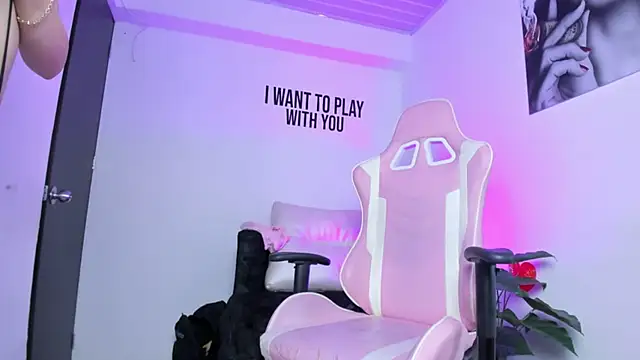 Zamira Taylor online show from February 26, 7:16 pm