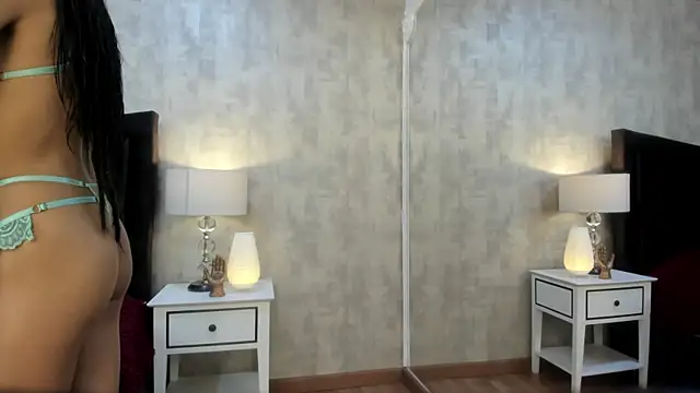 NahomyCarther online show from October 17, 3:53 am