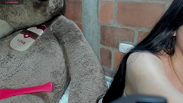 brii69 online show from March 6, 2:30 am