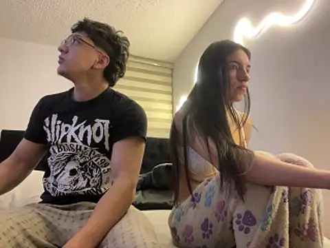 DesireLuxe online show from April 13, 9:26 am