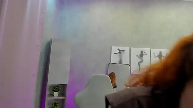 Sandra Wi1son online show from June 3, 1:41 am