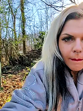 Snapshot of Glory_Max chatting on March 3, 12:44 pm Glory Max online show from March 3, 12:44 pm