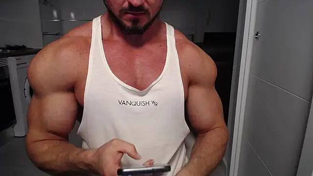 Snapshot of martins9 chatting on February 10, 10:52 am martins9 online show from February 10, 10:52 am