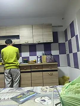 Snapshot of andreiiiii2025 chatting on October 3, 7:38 am andreiiiii2025 online show from October 3, 7:38 am