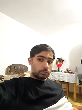 Snapshot of andreiiiii2025 chatting on January 14, 2:23 pm andreiiiii2025 online show from January 14, 2:23 pm