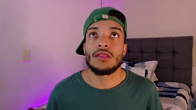 eross chipre  online show from April 6, 11:49 pm