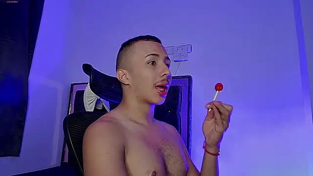 Donathoo1 online show from February 19, 11:56 pm