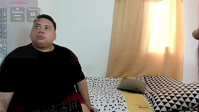 MICHAEL AND SHARON online show from March 9, 3:16 pm