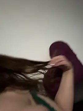 lola  med online show from March 8, 7:53 pm