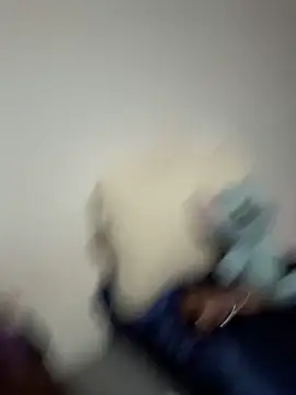 lola  med online show from October 11, 2:59 pm