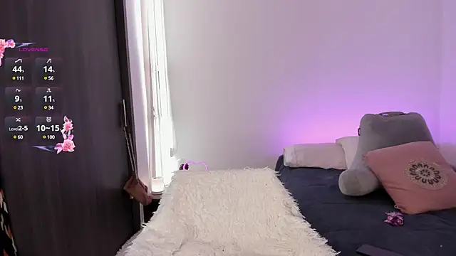  lucianapalmer online show from March 20, 3:47 pm